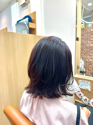 ミディアム カラー 猪瀬 紗耶佳のヘアスタイル