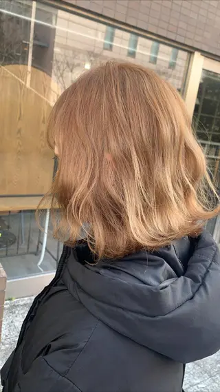 ミディアム カラー 🌈re-room EIKI🇰🇷のヘアスタイル