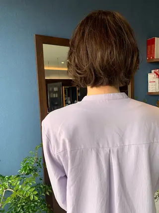 ショート ✨白髪ぼかし 🍀MINAKO☆のヘアスタイル