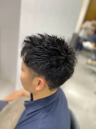 ショート カラー特化 横川　翔希のヘアスタイル