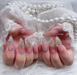 ネイル She   Nail所属・ISA_ BELLAのネイルデザイン