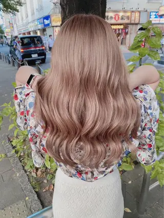 ロング 透明感♡グレージュ ♡ミルクティー♡のヘアスタイル