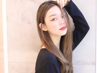 ロング カラー 雨宮 美月のヘアスタイル