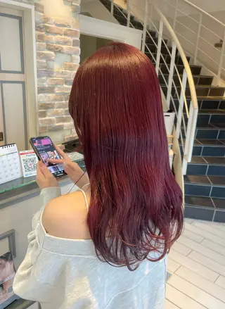 ロング 佐久間 成恵のヘアスタイル
