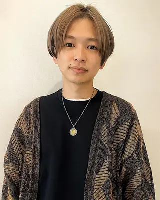 メンズ RAIMA ハイトーン/レイヤーのヘアスタイル