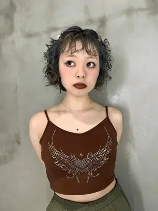 ショート カラー パーマ 田中 里奈のヘアスタイル