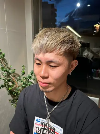 カラー メンズ 加納 孝也のヘアスタイル