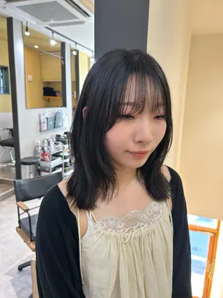 セミロング カラー hub hair レイヤー/透明感のヘアスタイル