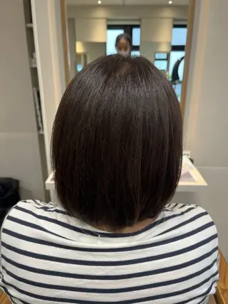 ミディアム 小鴨 美佳のヘアスタイル