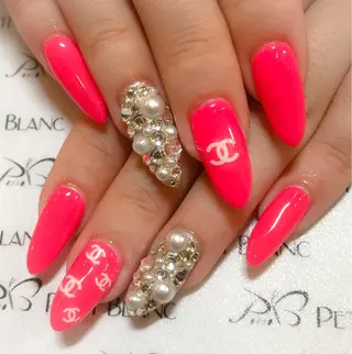 ネイル PetitBlanc KAZUKIのネイルデザイン