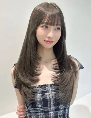 ロング 木田 真菜のヘアスタイル