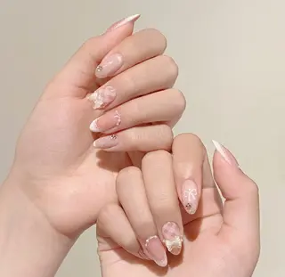 ネイル 高木 維麗絲のネイルデザイン