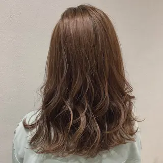 カラー each dee所属・星野 優希のヘアスタイル