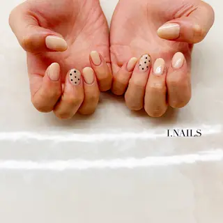 ネイル アイネイルズ所属・早川 梓のネイルデザイン