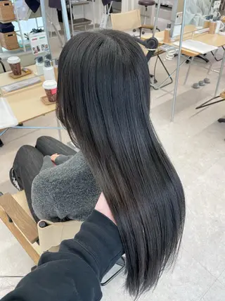 ロング カラー 辺見 葵のヘアスタイル