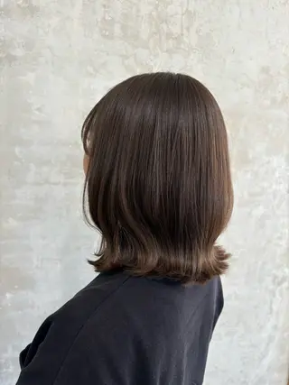 ミディアム カラー iru所属・Ayano アヤノのヘアスタイル