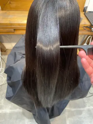 ロング 松田 恋のヘアスタイル