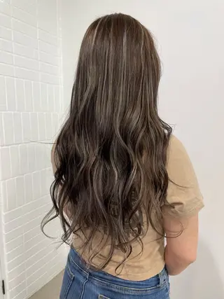 ロング カラー 💫艶カラー特化／ ベージュ💫ユウゴのヘアスタイル