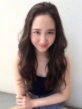 ロング 遠藤 眞実のヘアスタイル