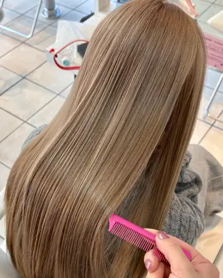 ロング カラー ブリーチ/ヘアセット 【𝙍𝙞𝙣𝙤】のヘアスタイル