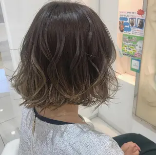 ミディアム カラー 田中 あかねのヘアスタイル