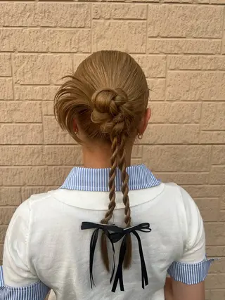 ロング ヘアアレンジ ナチュラル/インナー /牧野 佑菜のヘアスタイル