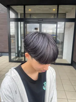 メンズ ミディアム シャドールーツ earth　深川愛実のヘアスタイル