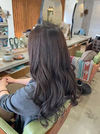 ロング サイトウ アヤナのヘアスタイル