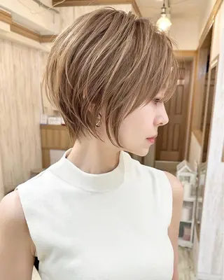 ショート おのだ あやなのヘアスタイル