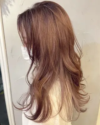 カラー Levi所属・梶山 真緒のヘアスタイル