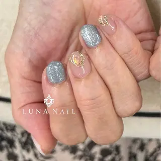 ネイル アトリエ　ミモザ所属・いまむら あかりのネイルデザイン