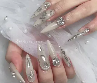 ネイル Gloss nail ジェル&長さだし専門のネイルデザイン