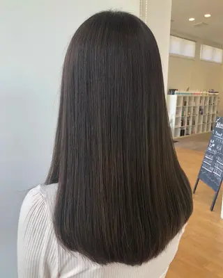 ロング カラー 松原 愛莉のヘアスタイル