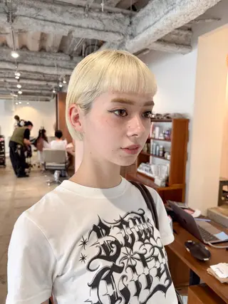 ショート カラー Takuma Suzuki中目黒のヘアスタイル