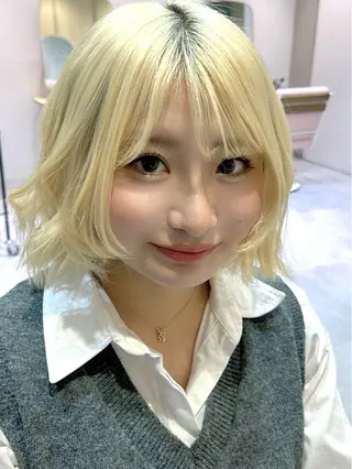 ミディアム Riku 艶カラーのヘアスタイル