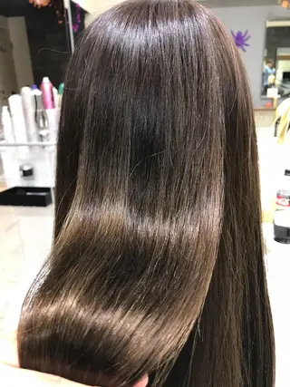 ロング カラー Adachi Fujikoのヘアスタイル