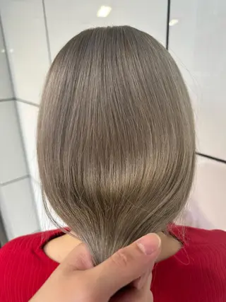 ミディアム Rei/ 縮毛矯正/ ハイライトカラー募集のヘアスタイル