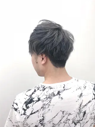 カラー メンズ ブリーチカラー/ 岩破瑞希のヘアスタイル