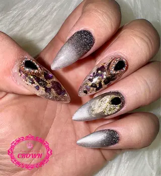 ネイル CROWN プライベートサロンのネイルデザイン