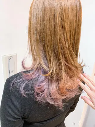 セミロング カラー パーマ 白髪ぼかしハイライト 柳川拓哉のヘアスタイル