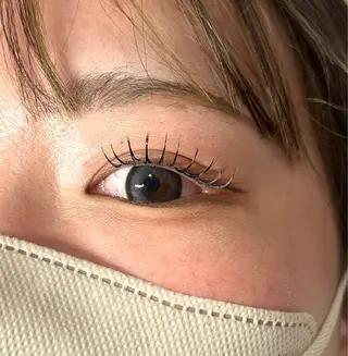 マツエク・マツパ 西林 伶架のヘアスタイル