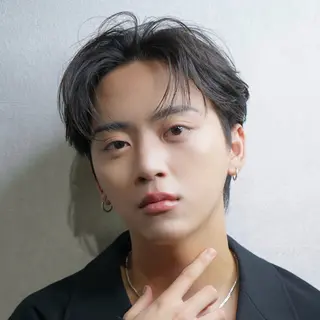 ショート パーマ メンズ MEN'S HAIR BLEACHi 盛岡店所属・渡辺 賢明のヘアスタイル