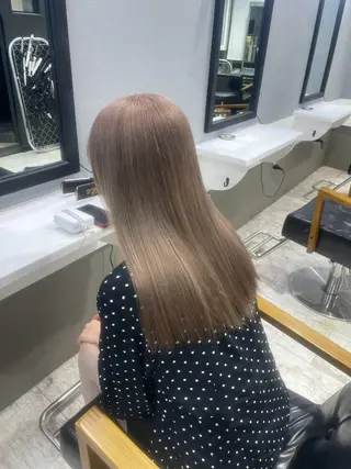 ロング Gisel エリナのヘアスタイル