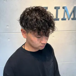 ミディアム パーマ メンズ LIM Men's hair所属・吉川 昌志のヘアスタイル