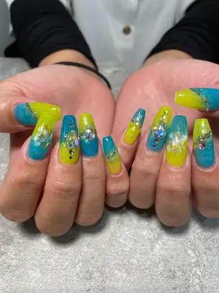 ネイル Raviliss ♡のネイルデザイン