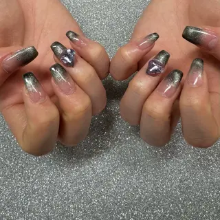 ネイル VIERU 🌈🎀💖のネイルデザイン