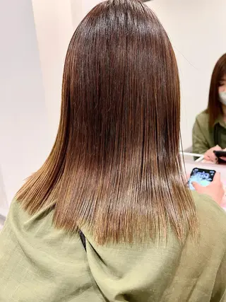 ミディアム 大谷 杏菜のヘアスタイル