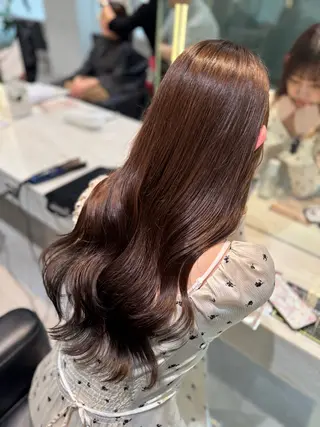 ロング 𝐀𝐲𝐚𝐤𝐚 /艶髪/ストレートのヘアスタイル