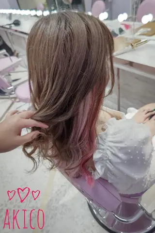 セミロング カラー LUXBE GALLERY なんば駅前店所属・ラックスビーギャラリ ー AKICOのヘアスタイル