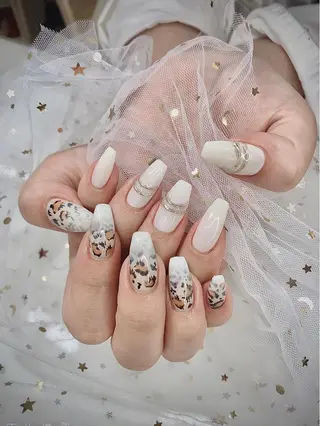 ネイル I-nailロング /ワンホン/キラキラのネイルデザイン